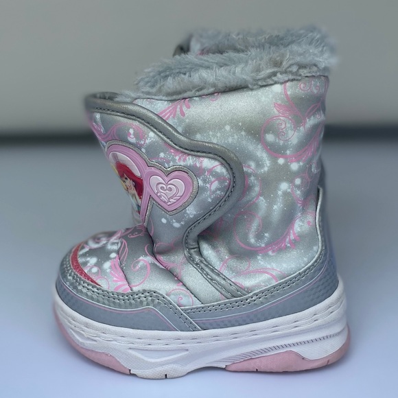 EUC**PRINCESS Snow Boots**Sm. 5-6 - Picture 5 of 6